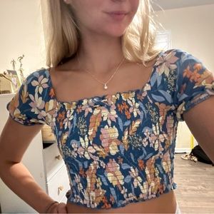 adorable floral aerie top